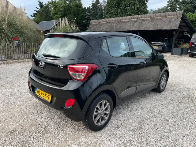 Hyundai i10 1.0i i-Motion Airco, USB, 14 inch 2014 Benzine 6