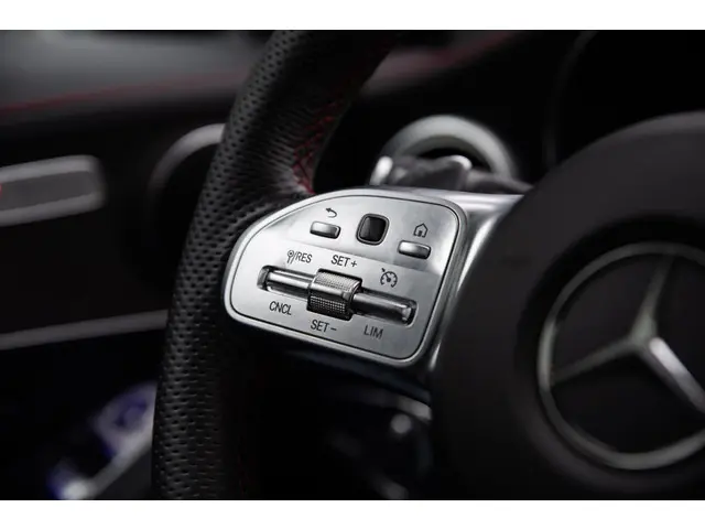 Mercedes-Benz GLC AMG 43 4MATIC Premium 2019 Benzine 53