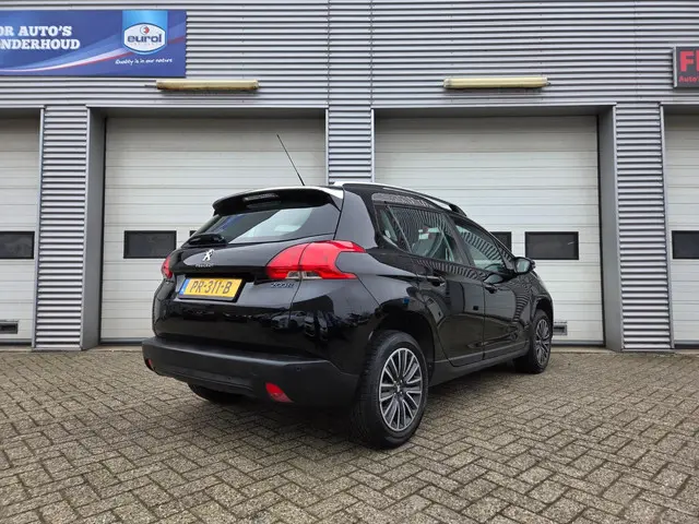 Peugeot 2008 1.2 PureTech Active 2015 Benzine 8