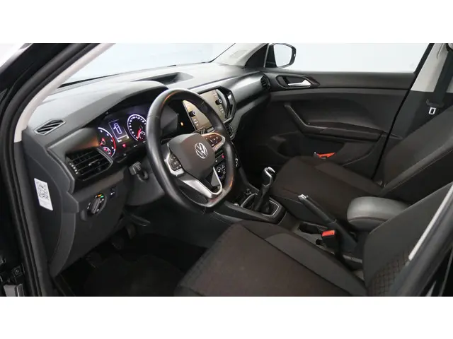 Volkswagen T-Cross 1.0 TSI 95pk Life 2023 Benzine 16