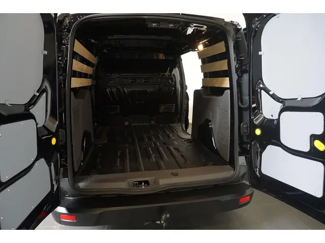 Ford Transit Connect 1.5 EcoBlue Aut. L2 Trend 2023 Diesel 4