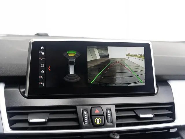 BMW 2 Serie Gran Tourer 218i 2022 Benzine 35