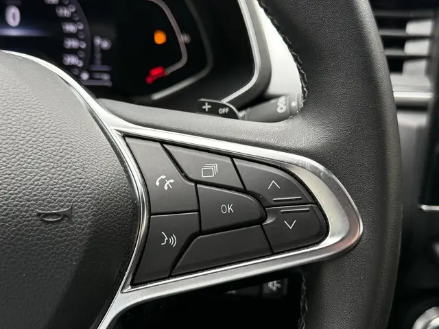 Renault Captur 1.3 TCe 140 Intens 2022 Benzine 19