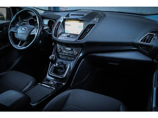 Ford Kuga 1.5 EcoBoost Titanium 2019 Benzine 6