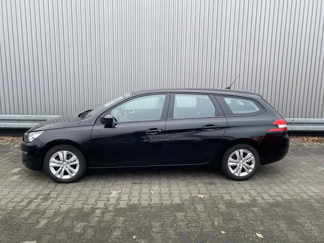 Peugeot 308 SW 1.2 PureTech Allure 2016 Benzine 9