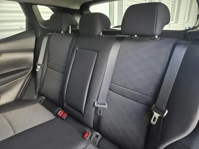 Nissan QASHQAI 1.2 Connect Edition 2015 Benzine 12
