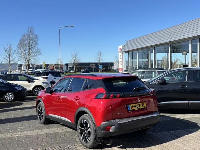 Peugeot 2008 1.2 PureTech Allure 2020 Benzine 3