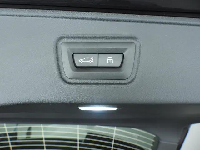 BMW M5 Touring 2026 Hybride Benzine 48