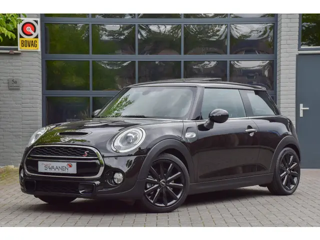 MINI Cooper S Mini 2.0 Serious Business 2014 Benzine