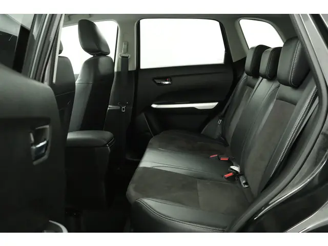 Suzuki Vitara 1.6 High Executive 2015 Benzine 18