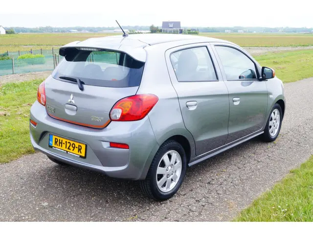 Mitsubishi Space Star 1.0 Cool+ 2017 Benzine 3