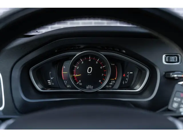 Volvo V40 1.5 T3 Polar+ Sport 2020 Benzine 27