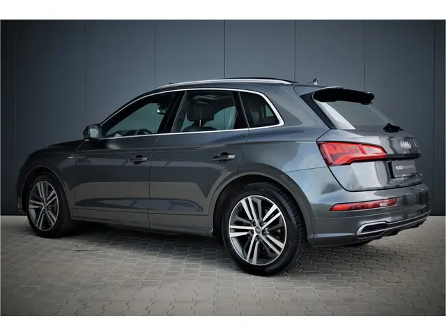Audi Q5 2.0 TFSI quattro Launch Edition 2017 Benzine 18