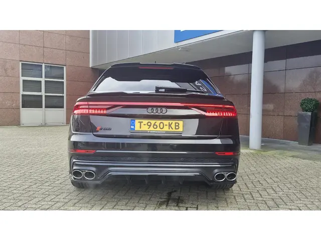 Audi SQ8 4.0 TFSI SQ8 quattro 2022 Benzine 24