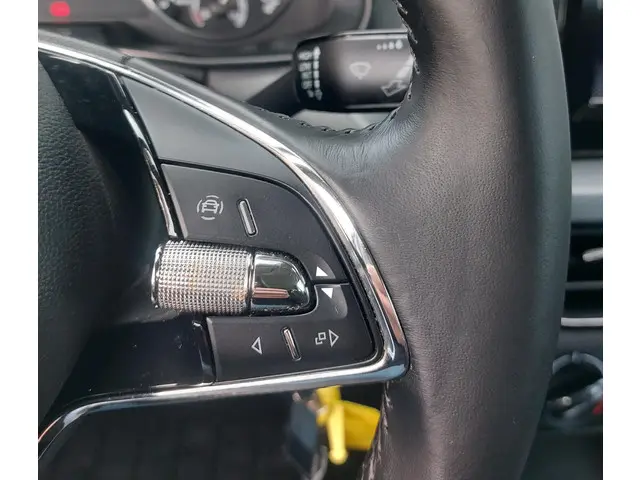 Škoda Kamiq 1.0 TSI Ambition 2021 Benzine 19