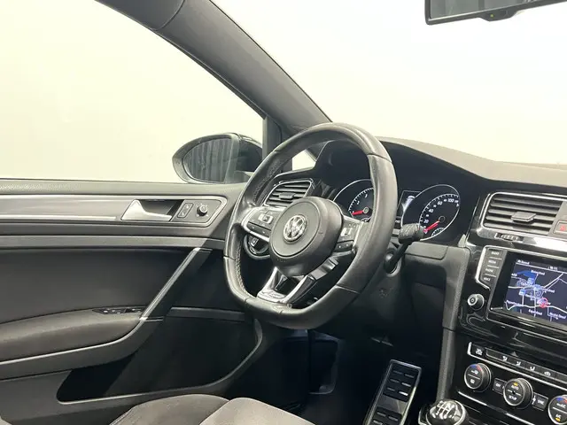 Volkswagen Golf 1.4 TSI Highline 2014 Benzine 32