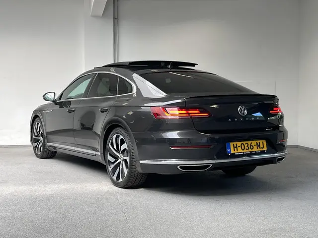 Volkswagen Arteon 1.5 TSI 3x R-Line 2019 Benzine 11