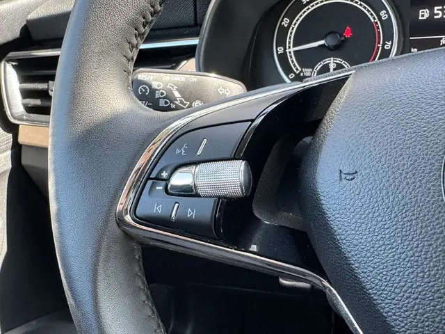 Škoda Kamiq 1.0 TSI DSG Style Black Pack 2023 Benzine 21