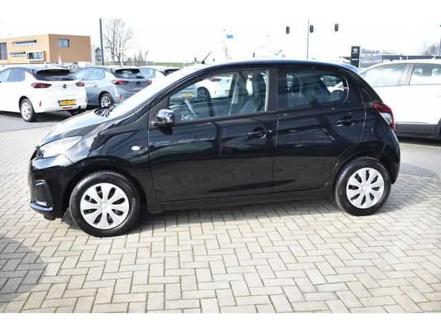 Peugeot 108 1.0 e-VTi Active 2021 Benzine 6