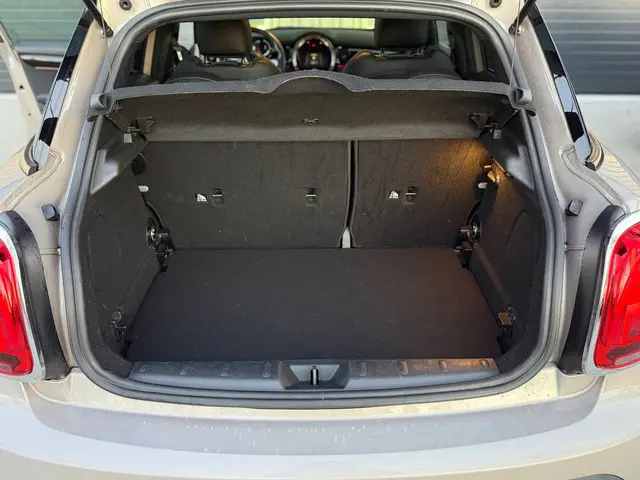 MINI Cooper Mini 1.5 | Facelift | automaat | led 2021 Benzine 27