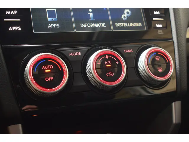 Subaru Forester 2.0 Premium - Trekhaak - 2015 Benzine 30
