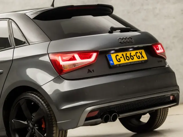 Audi A1 Sportback 1.4 TFSI S-Line Sport 2013 Benzine 17