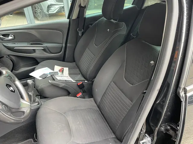 Renault Clio 1.2 16V 2016 Benzine 12