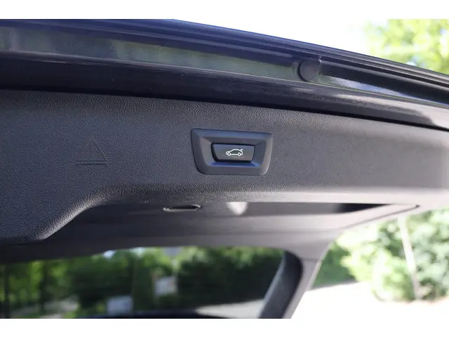 BMW 5 Serie Touring 530i High Executive 2020 Benzine 34