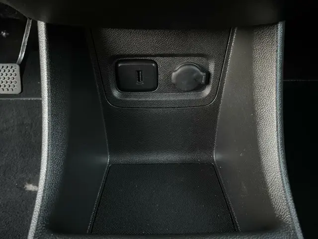 Opel KARL 1.0 Rocks Online Edition 2018 Benzine 17