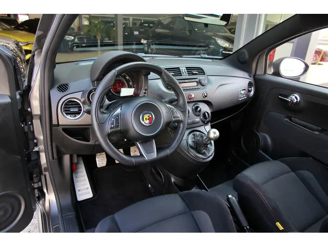 Fiat 500 1.4-16V Abarth 2013 Benzine 14