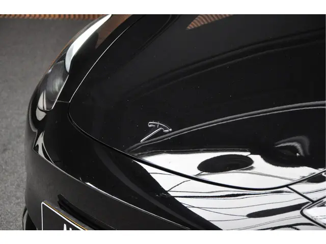 Tesla Model 3 RWD 2023 Elektrisch 25