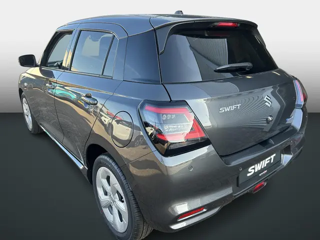 Suzuki Swift 1.2 Select Smart Hybrid 2025 Benzine 4