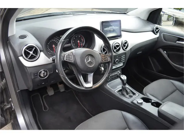 Mercedes-Benz B-Klasse 180 Ambition 2016 Benzine 15
