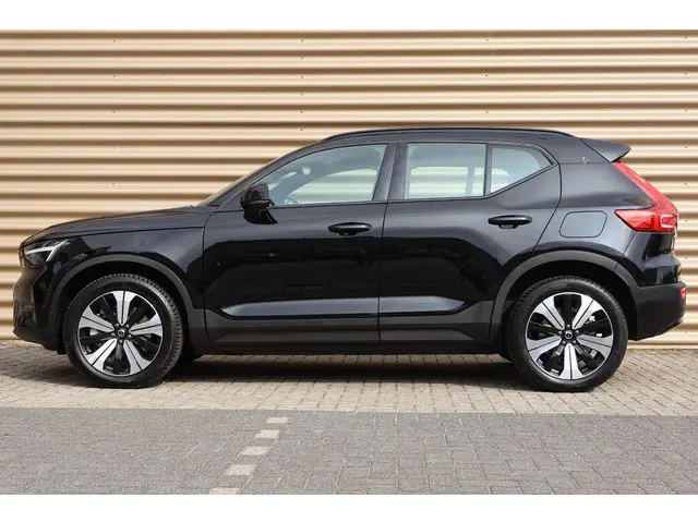 Volvo XC40 Recharge Core 70 kWh 2022 Elektrisch 20