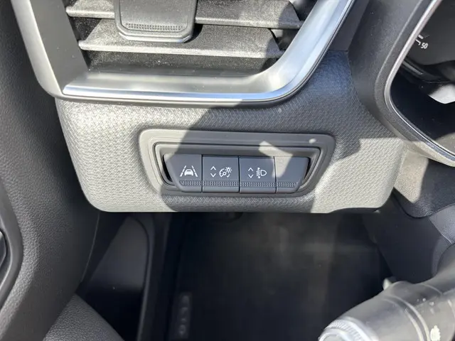 Renault Clio TCe 90 Intens 2021 Benzine 14