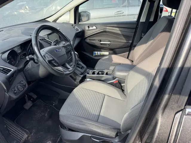 Ford Grand C-Max 1.5 Titanium Automaat 2017 Benzine 16
