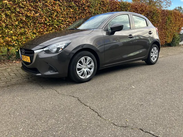 Mazda 2