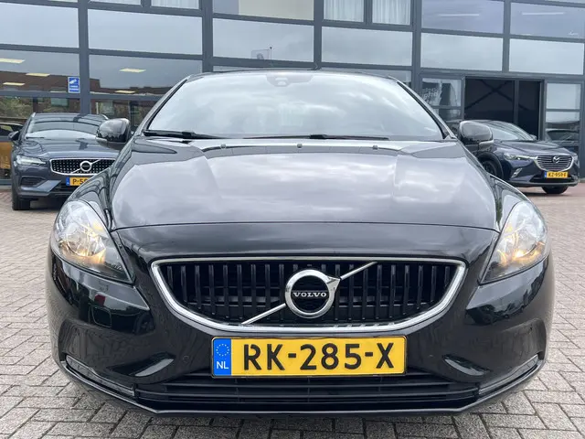 Volvo V40 2.0 D2 Kinetic 2017 Diesel 8