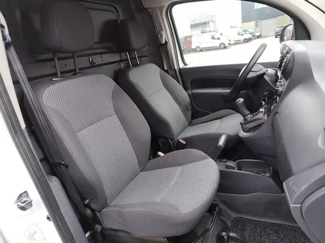 Mercedes-Benz Citan 109 CDI BlueEFFICIENCY 2015 Diesel 15