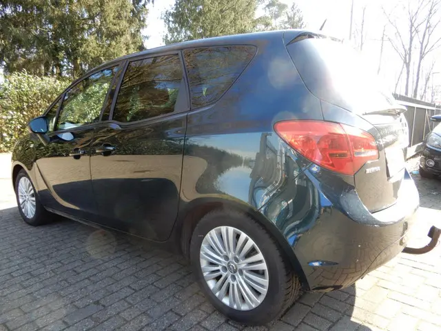 Opel Meriva 2