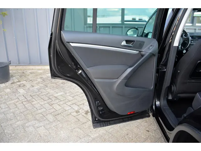 Volkswagen Tiguan 1.4 TSI Sport&Style 2014 Benzine 38