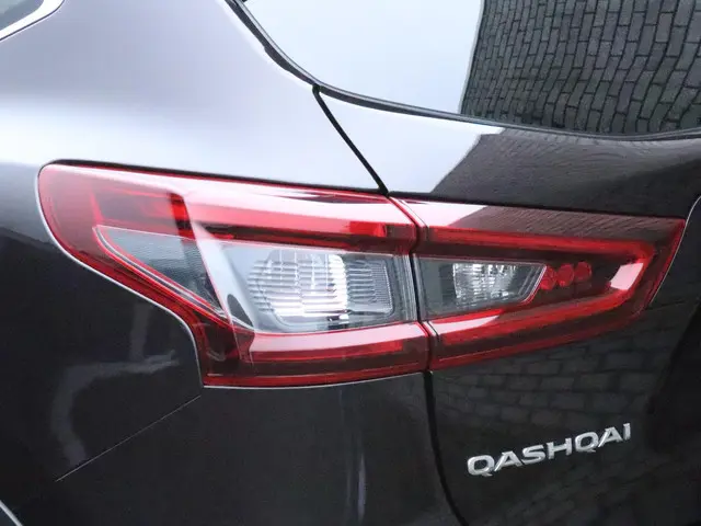 Nissan QASHQAI 1.3 DIG-T Premium Edition 2021 Benzine 26