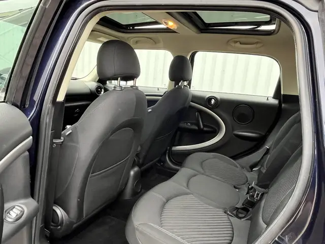 MINI Countryman 1.6 One Knockout Edition 2014 Benzine 23