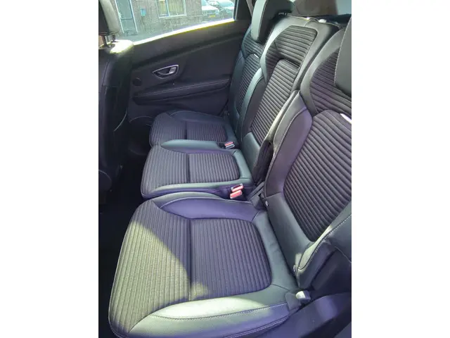 Renault Scénic 1.3 TCe Automaat Bose 2019 Benzine 11