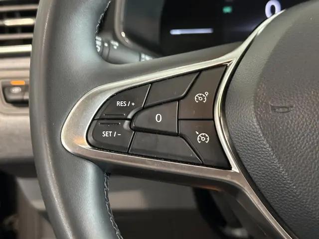 Renault Clio 1.0 TCe 90 GPF evolution 2024 Benzine 19