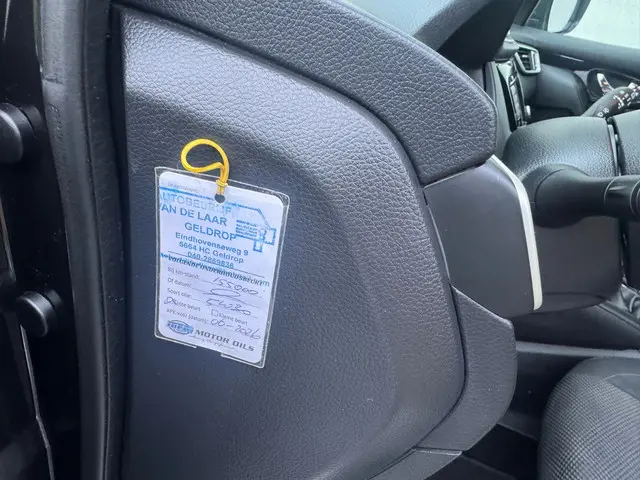 Nissan QASHQAI 1.2 Tekna Camera Navi Airco 2015 Benzine 17