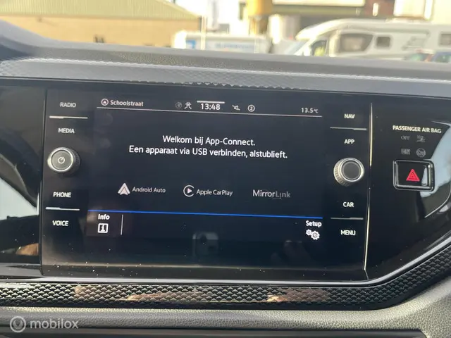 Volkswagen Polo 1.0 TSI Life nieuw model 2021 Benzine 14