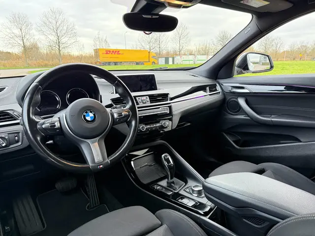 BMW X2 SDrive18i Executive 2022 Benzine 7
