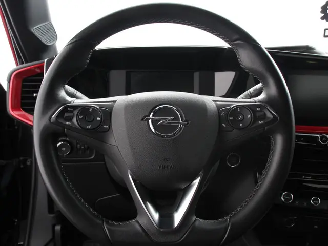 Opel Mokka-e Ultimate 50-kWh 2023 Elektrisch 16