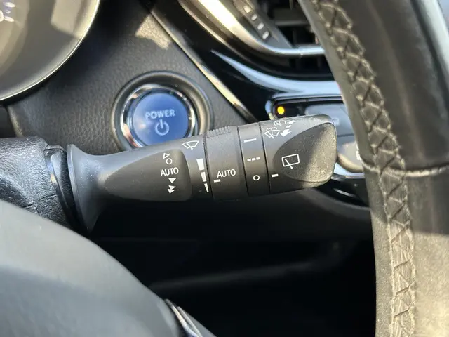 Toyota C-HR 1.8 Hybrid Style 2018 Hybride Benzine 49